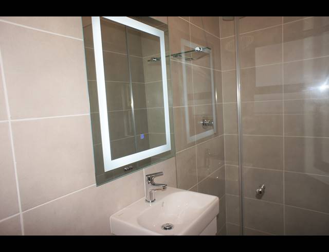 4 BEDROOM HOUSE FOR SALE IN PALM LAKES ESTATE